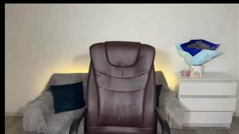 Eva online show from March 15, 5:41 pm