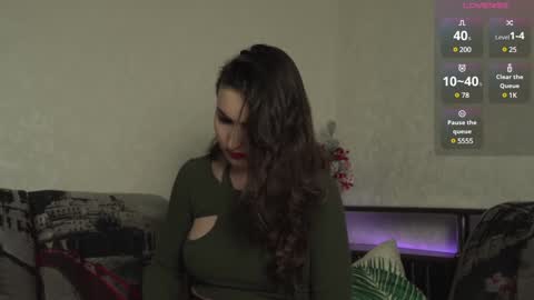 Snapshot of evalewis chatting on December 18, 11:34 am Eva online show from December 18, 11:34 am