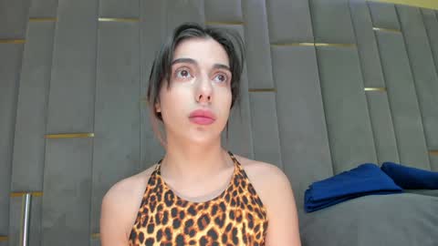 Snapshot of evalims chatting on December 20, 10:22 am EVA online show from December 20, 10:22 am