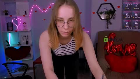 evalora online show from March 2, 6:48 pm