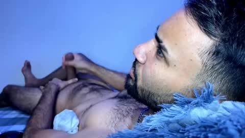 evan57036 online show from February 17, 7:53 pm