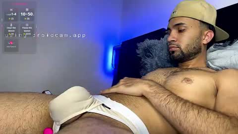 evan57036 online show from May 12, 7:33 pm