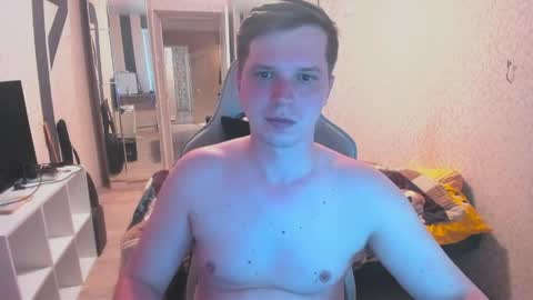 evan_boomer online show from June 5, 3:29 pm