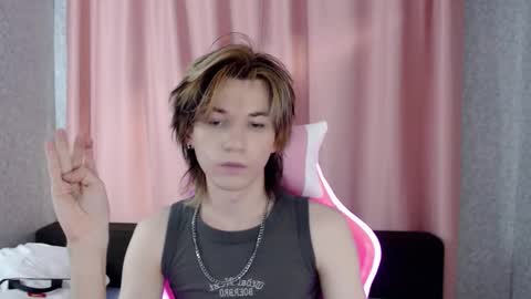 evan_reinhart online show from October 3, 4:15 pm