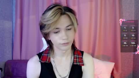 evan_reinhart online show from October 16, 11:28 pm