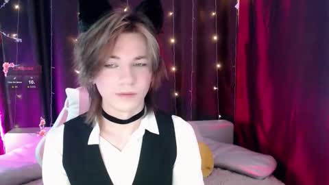 evan_reinhart online show from January 11, 10:59 pm