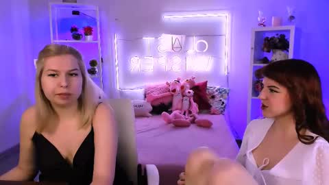 Eva  online show from February 9, 12:30 pm