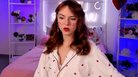 Eva  online show from February 13, 3:14 pm