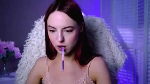 Eva  online show from October 15, 12:05 pm