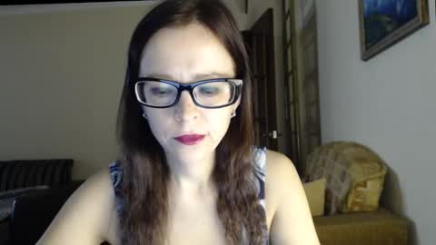 YourMistress online show from November 9, 8:34 am