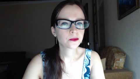 YourMistress online show from November 14, 8:35 am