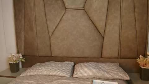 evangeline_hell online show from May 6, 7:46 am