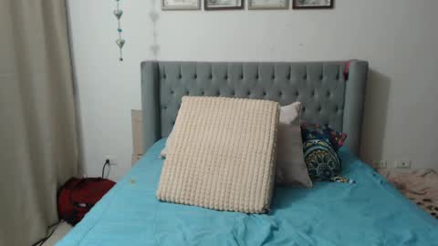 Snapshot of evangeline_kerry chatting on February 7, 2:19 am EvangelinehotsexynaturalsexydancesexyeyessexyfeetI love getting your wild side online show from February 7, 2:19 am