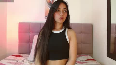 Snapshot of evangeline_wish chatting on May 16, 1:10 pm evangeline_wish online show from May 16, 1:10 pm