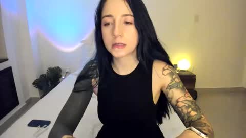 Evangeline online show from May 6, 10:37 pm