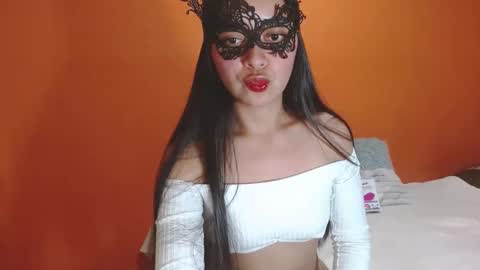 Snapshot of evangelinne_01 chatting on November 9, 10:19 pm evangelinne_01 online show from November 9, 10:19 pm