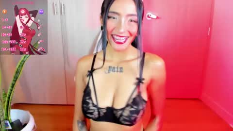 Snapshot of evangellinebellee chatting on February 9, 5:43 pm Evangelline online show from February 9, 5:43 pm