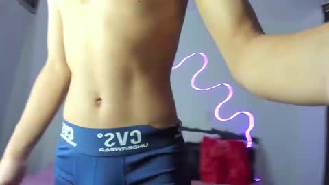 Snapshot of evans_collins24 chatting on December 2, 1:25 am Evans collins24 online show from December 2, 1:25 am