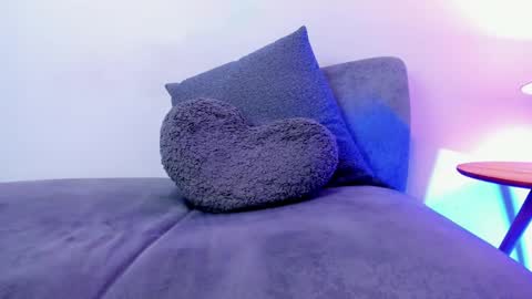 Snapshot of evans_lubov chatting on May 29, 5:33 pm Evans Lubov online show from May 29, 5:33 pm