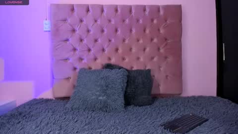 Eva Olimpo online show from March 7, 8:00 pm