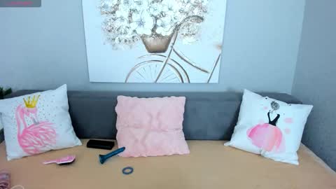 Adelina online show from December 4, 5:17 am