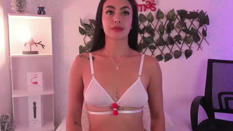 EVARITZ online show from December 5, 1:42 pm