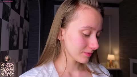 Eva online show from December 17, 7:09 pm