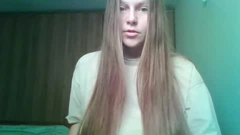 evasapples2026 online show from February 15, 12:47 pm