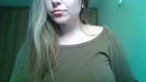 evasapples2026 online show from March 14, 11:54 pm