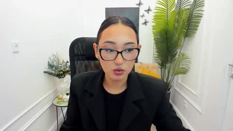 evasarazardje online show from November 19, 5:07 am