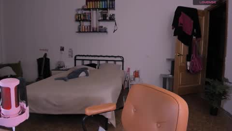      online show from March 15, 6:14 pm