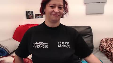 Snapshot of evatwiss chatting on June 17, 1:34 pm Eva Twiss online show from June 17, 1:34 pm