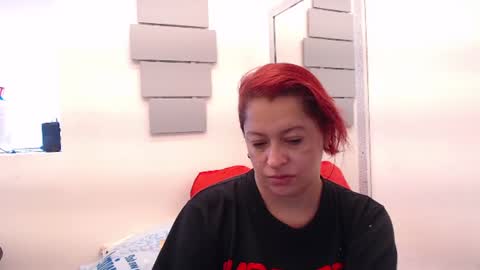 Snapshot of evatwiss chatting on July 18, 1:37 pm Eva Twiss online show from July 18, 1:37 pm