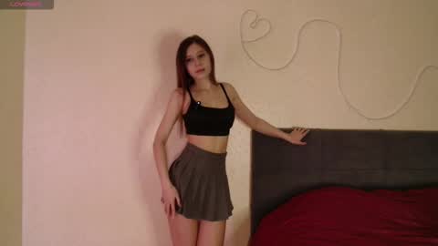 Eva Vuv online show from December 2, 4:40 am