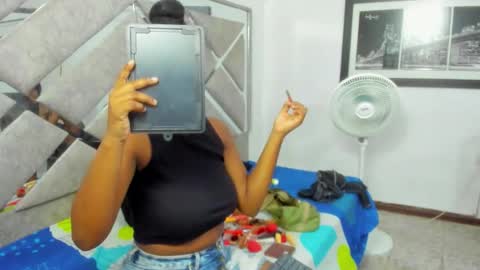 Eva And Emmanuel online show from January 6, 12:09 pm