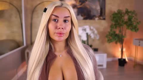 Eva online show from March 30, 10:00 pm