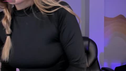 Eve  online show from October 18, 12:39 pm