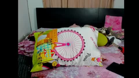 evecathalina1 online show from April 19, 1:05 am