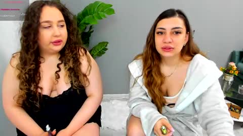 eveeevian online show from May 1, 6:29 am