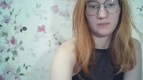 Snapshot of eveliina_shy chatting on May 3, 2:34 pm Evelina online show from May 3, 2:34 pm