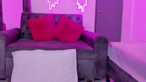 evelin__thompsson online show from July 22, 2:58 am