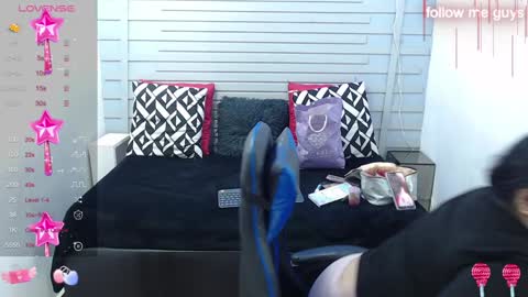 evelin zaens online show from January 25, 3:51 am