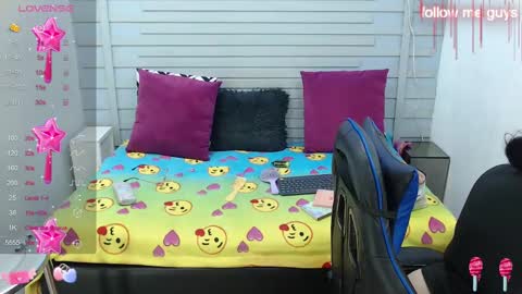 evelin zaens online show from February 17, 3:58 am