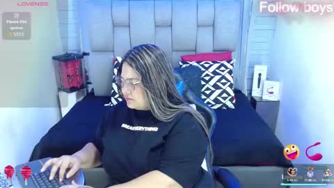 evelin zaens online show from October 12, 4:22 am