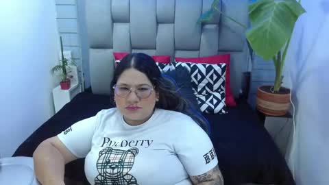 evelin zaens online show from May 6, 4:19 am
