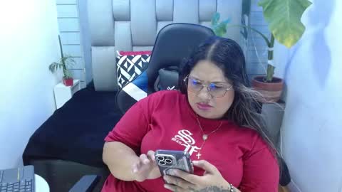 evelin zaens online show from May 9, 3:56 am