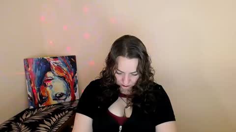 Lydia online show from October 7, 9:34 pm