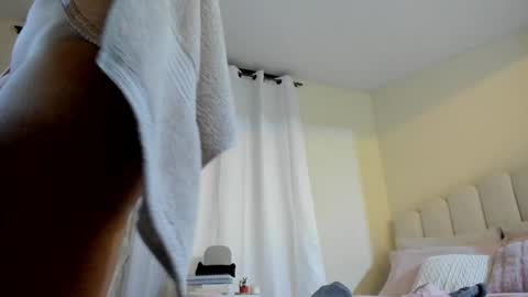 Snapshot of evelyn_coelloo chatting on February 8, 2:37 am Eve online show from February 8, 2:37 am