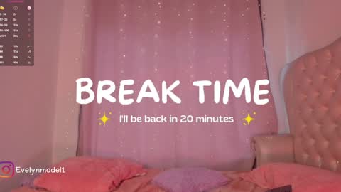 evelyn evelyn online show from January 3, 7:50 pm