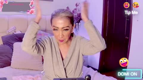 Snapshot of evelynagrey chatting on January 15, 4:33 pm EvelynaGrey online show from January 15, 4:33 pm